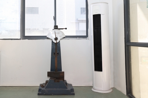 沖擊試驗(yàn)機(jī)